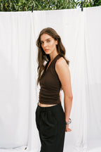 LAJJ V-TOP IN BROWN