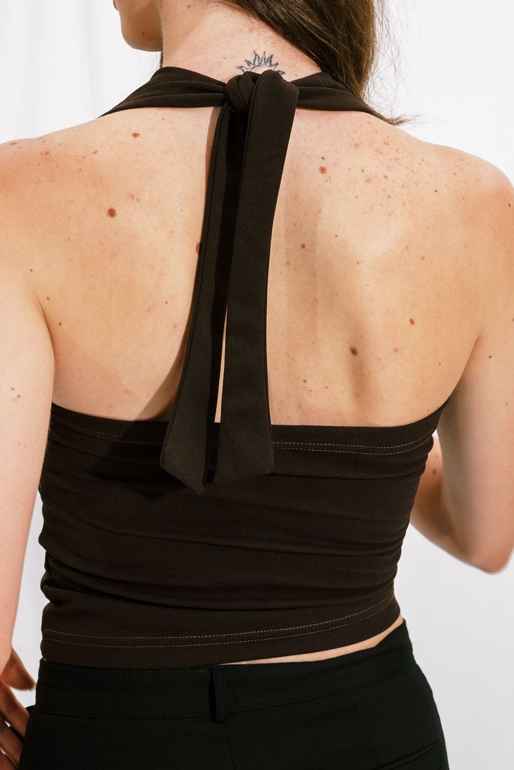 LAJJ V-TOP IN BROWN