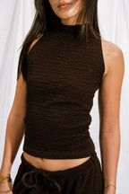 The Daily Top – Brown