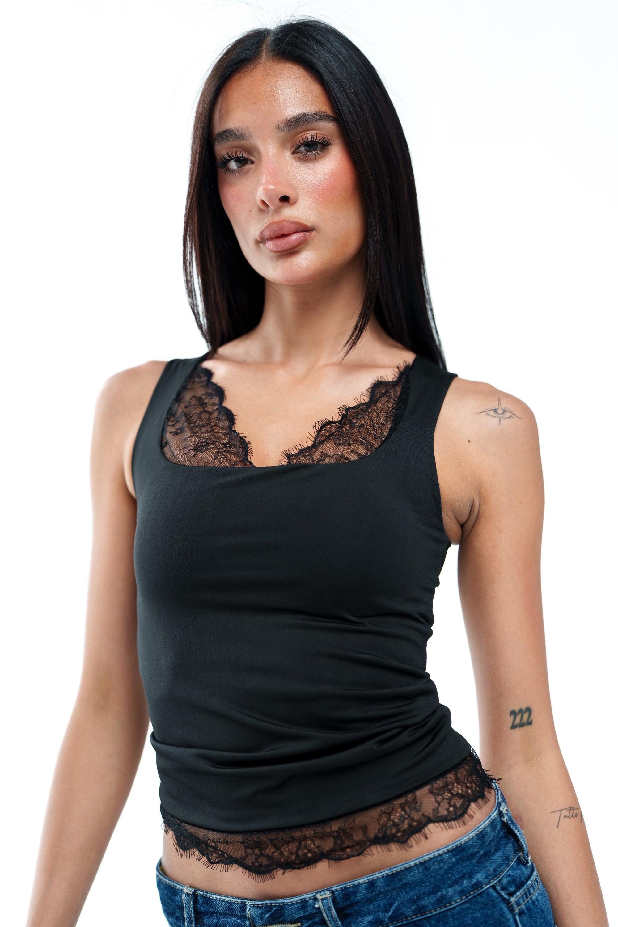 The kiss Lace Top - Black