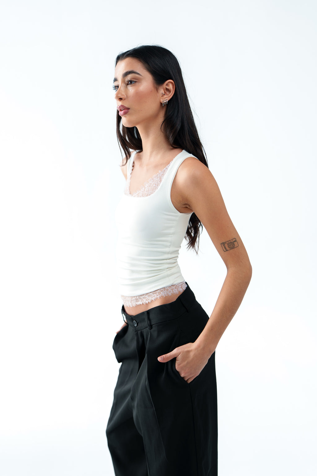 The kiss Lace Top - White